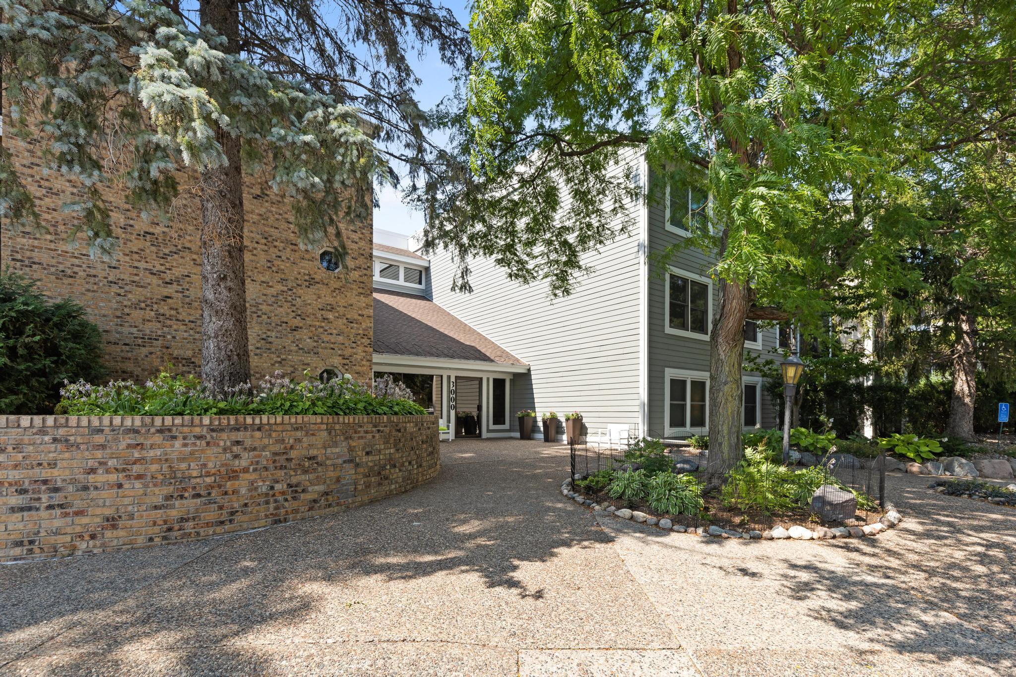 View of Residential at 3000 Saint Albans Mill Road #103, Hopkins MN 55305, Hopkins (7 of 32) - Mike Wilen | Minnesota Team Real Estate