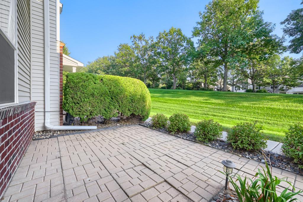 View of Residential at 3821 Hazel Trail #C, Woodbury MN 55129, Woodbury (22 of 24) - Mike Wilen | Minnesota Team Real Estate