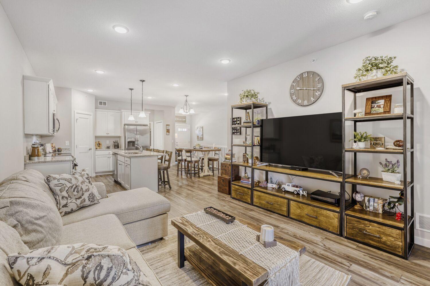 View of Residential at 9105 Lexington Ave N #B, Circle Pines MN 55014, Circle Pines (4 of 17) - Mike Wilen | Minnesota Team Real Estate