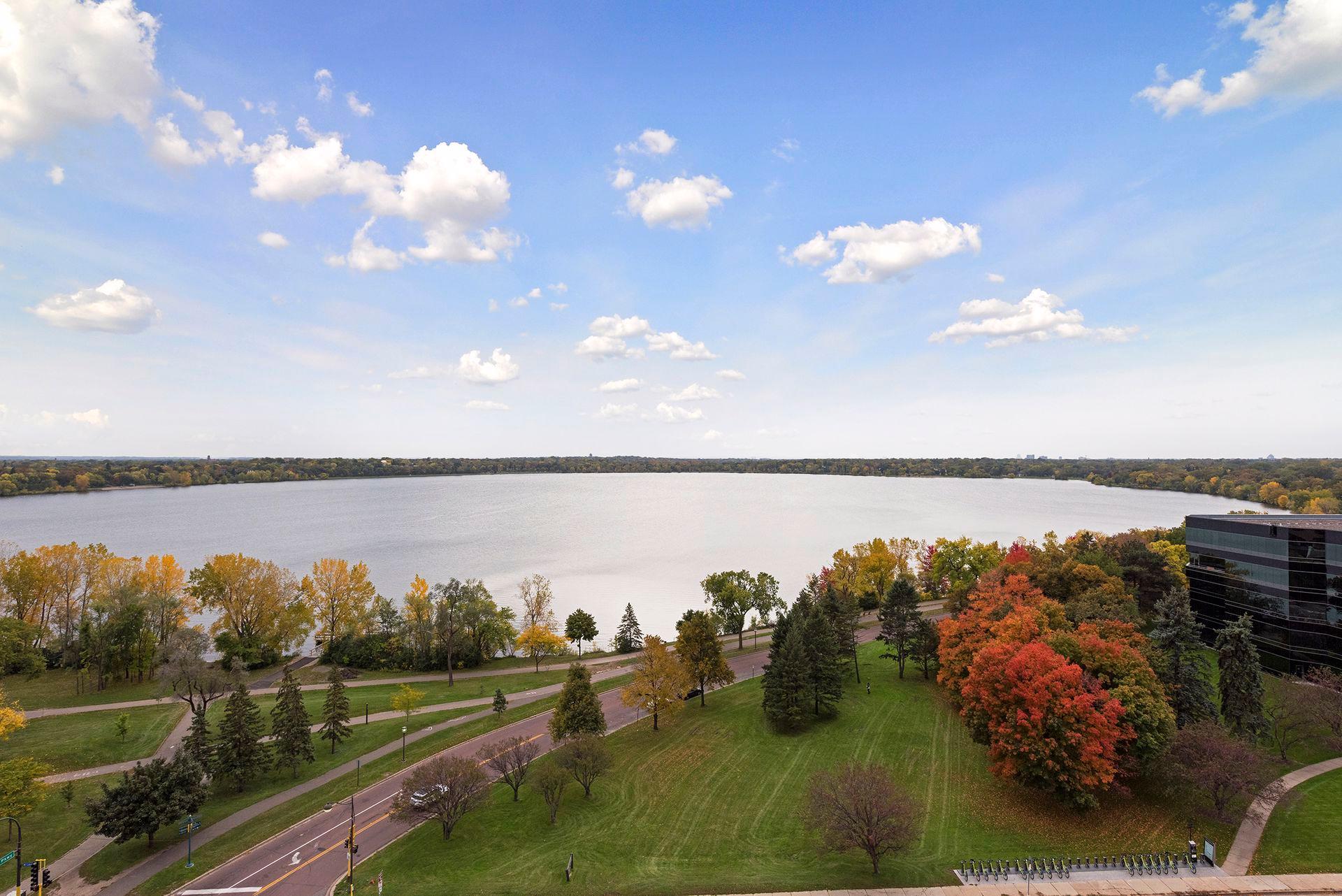 View of Residential at 2950 Dean Parkway #1903-4, Minneapolis MN 55416, Minneapolis (78 of 93) - Mike Wilen | Minnesota Team Real Estate