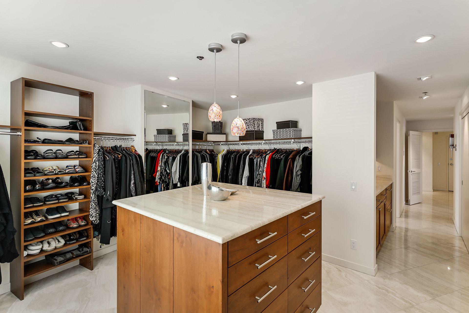 View of Residential at 2950 Dean Parkway #1903-4, Minneapolis MN 55416, Minneapolis (52 of 93) - Mike Wilen | Minnesota Team Real Estate