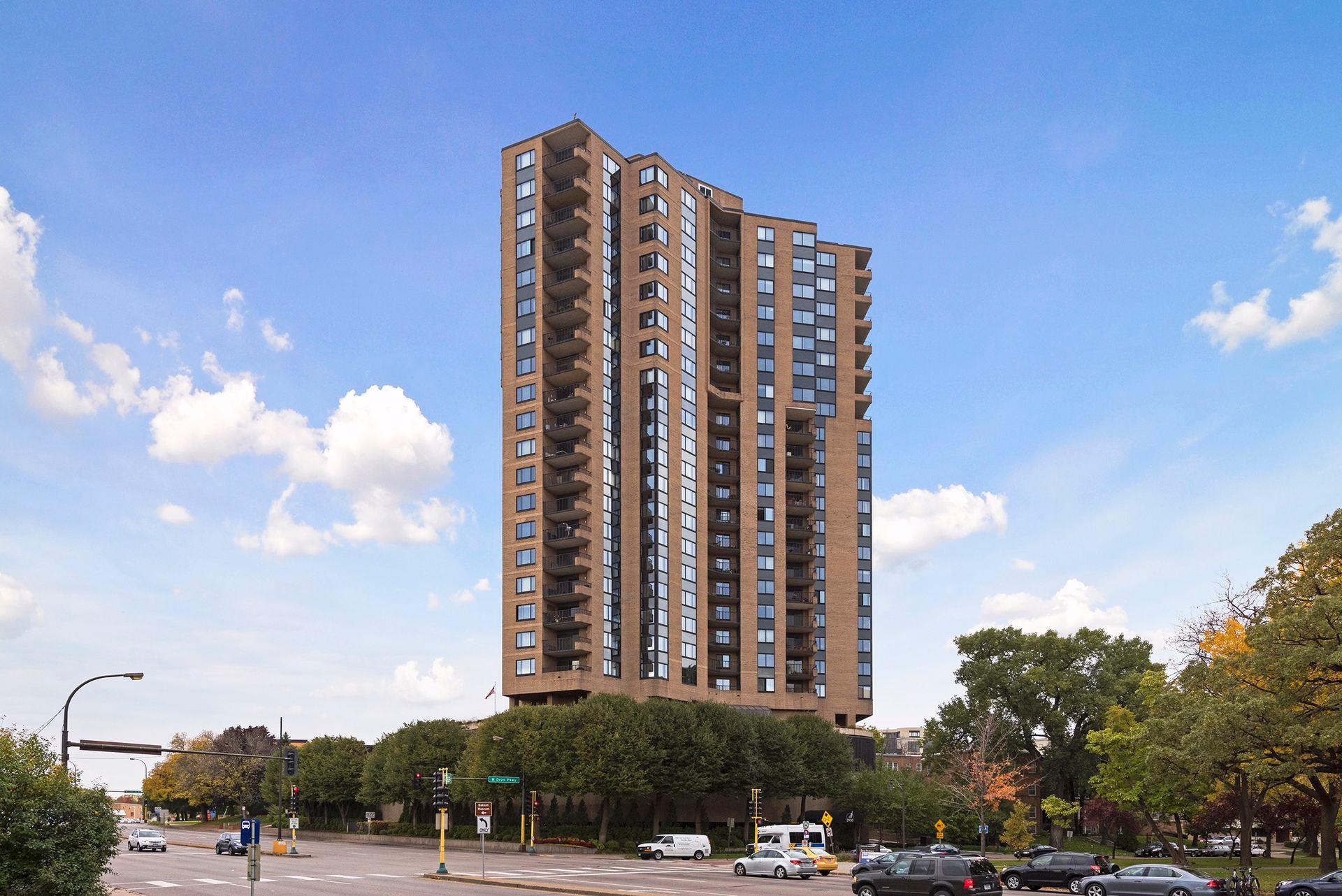 View of Residential at 2950 Dean Parkway #1903-4, Minneapolis MN 55416, Minneapolis (88 of 93) - Mike Wilen | Minnesota Team Real Estate