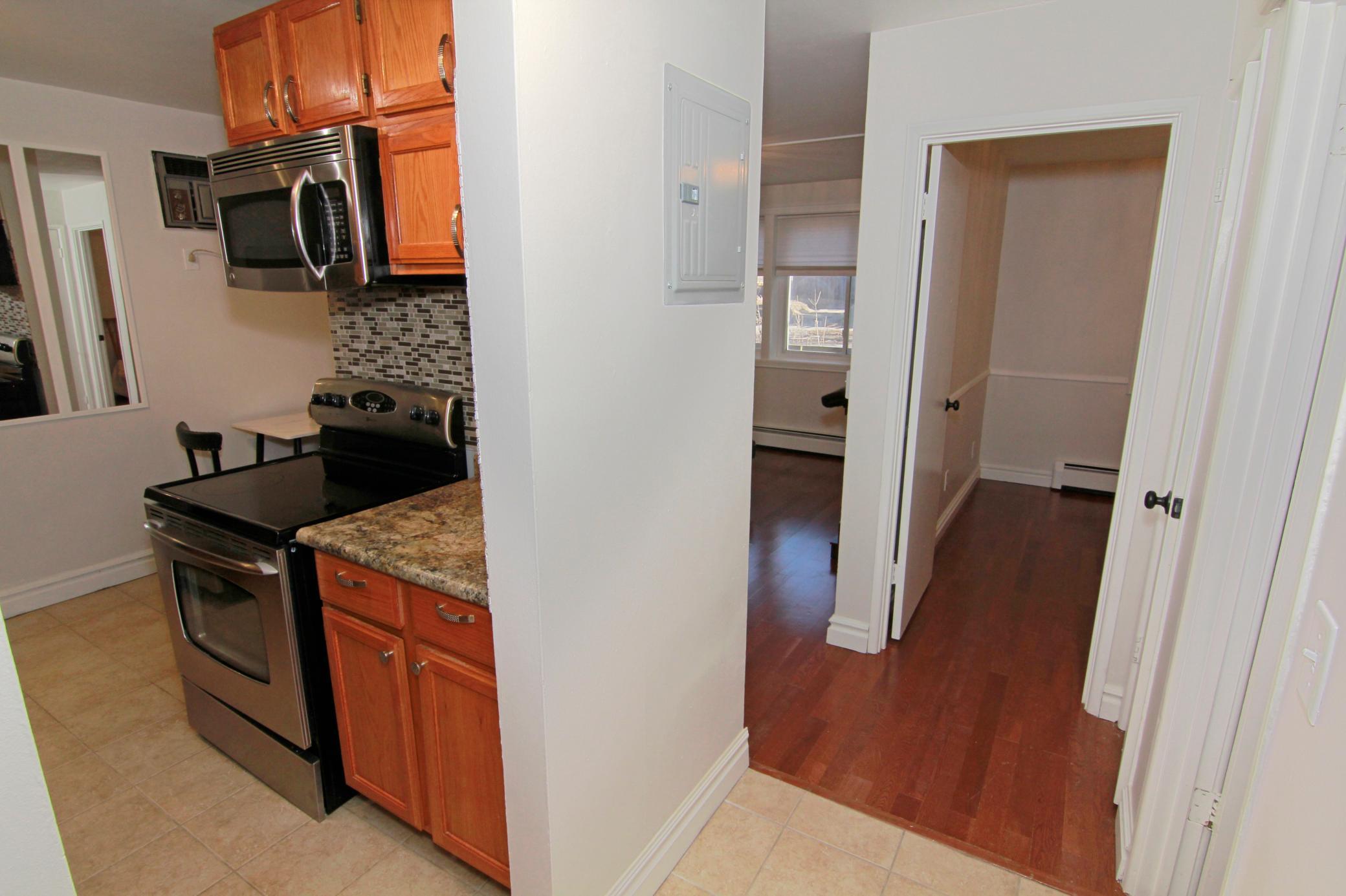 View of Residential at 2212 Aldrich Avenue #106, Minneapolis MN 55405, Minneapolis (25 of 29) - Mike Wilen | Minnesota Team Real Estate