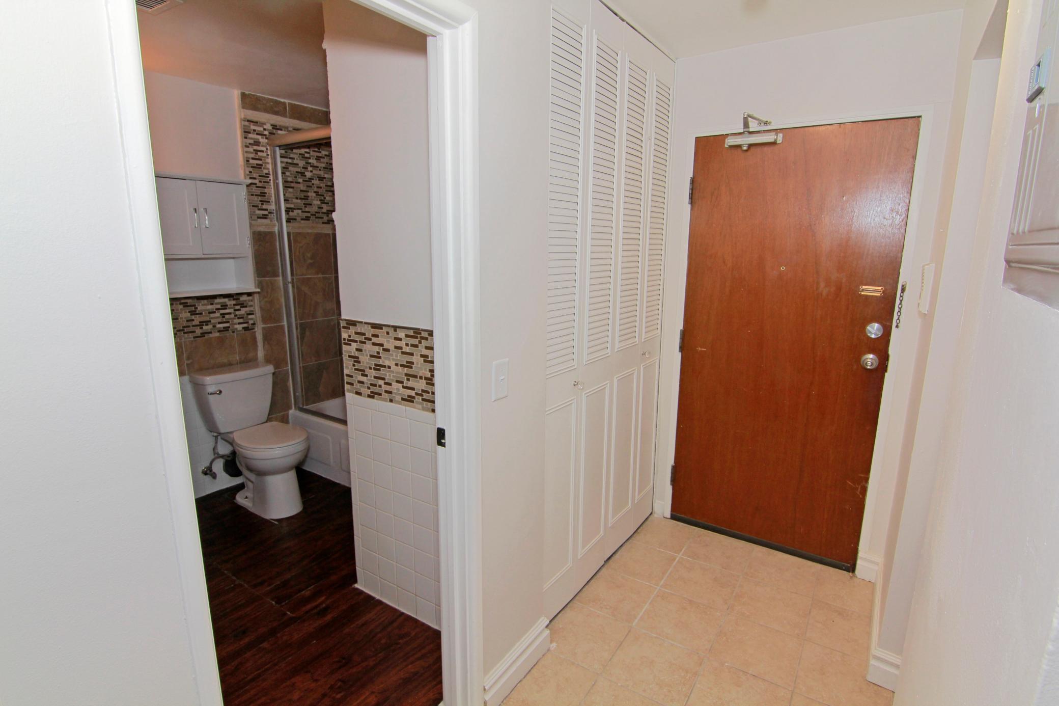 View of Residential at 2212 Aldrich Avenue #106, Minneapolis MN 55405, Minneapolis (24 of 29) - Mike Wilen | Minnesota Team Real Estate