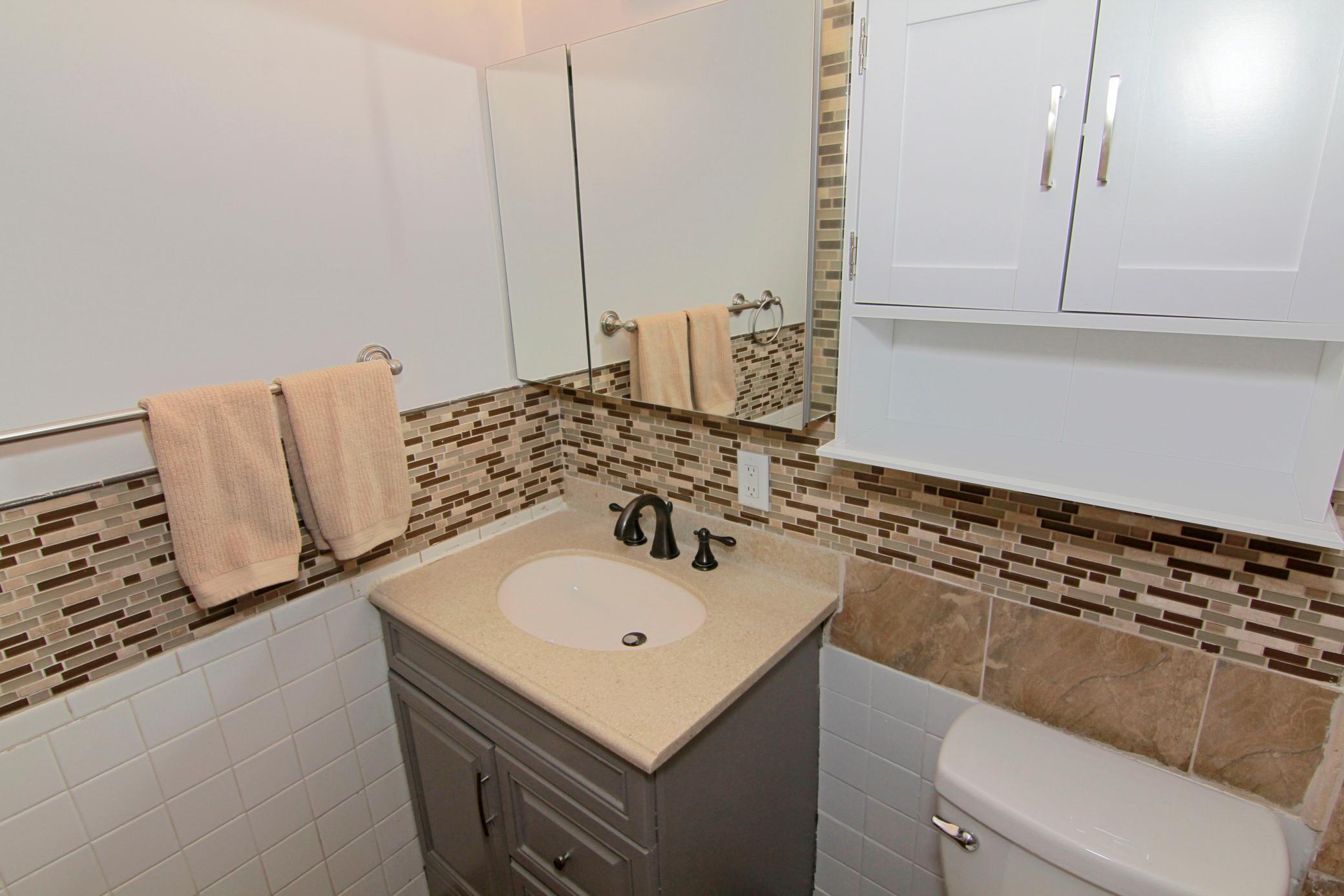 View of Residential at 2212 Aldrich Avenue #106, Minneapolis MN 55405, Minneapolis (18 of 29) - Mike Wilen | Minnesota Team Real Estate