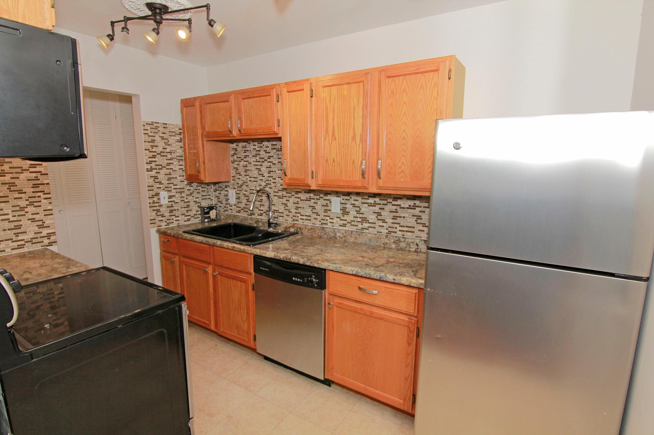 View of Residential at 2212 Aldrich Avenue #106, Minneapolis MN 55405, Minneapolis (14 of 29) - Mike Wilen | Minnesota Team Real Estate
