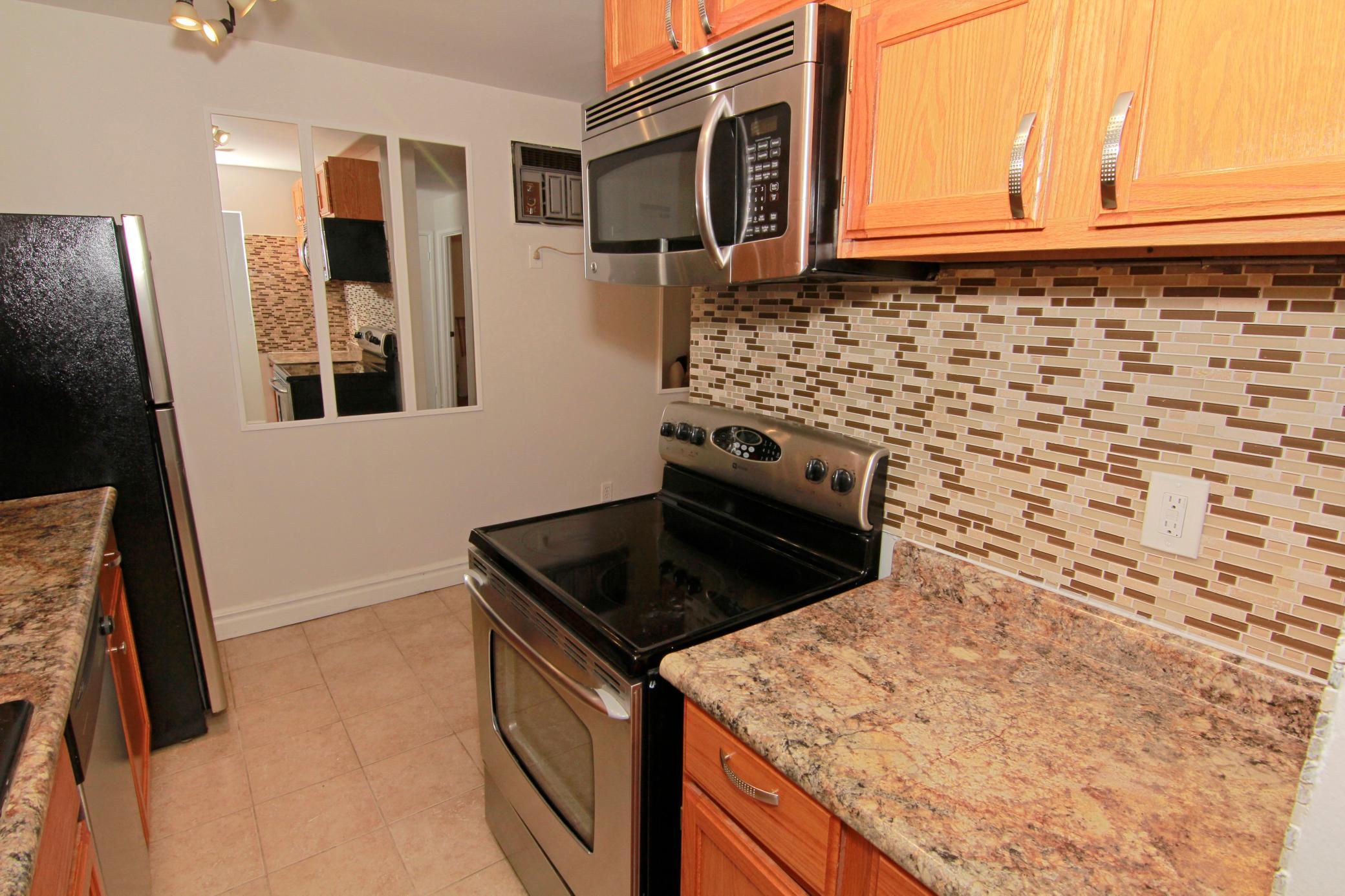 View of Residential at 2212 Aldrich Avenue #106, Minneapolis MN 55405, Minneapolis (16 of 29) - Mike Wilen | Minnesota Team Real Estate