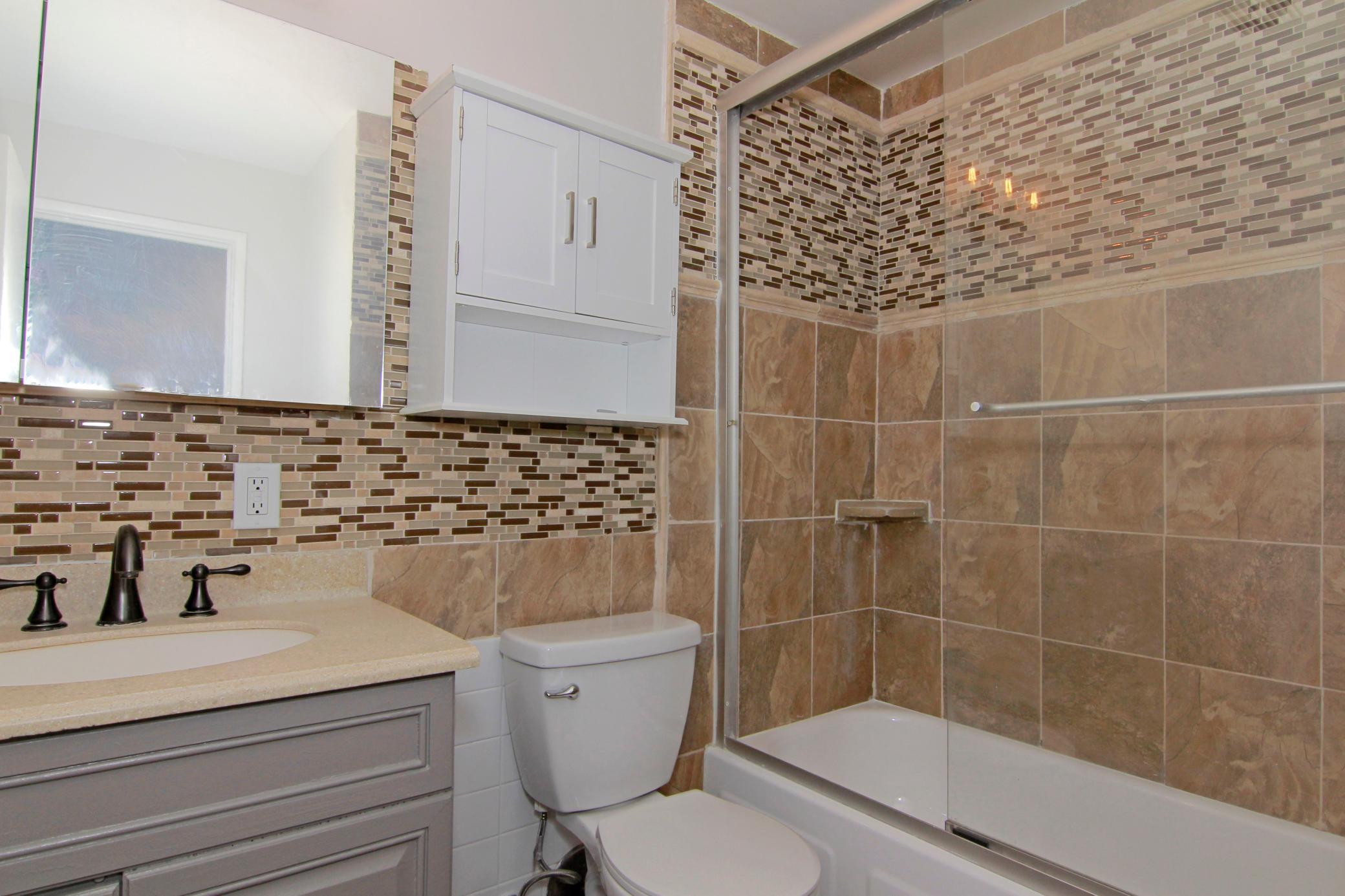 View of Residential at 2212 Aldrich Avenue #106, Minneapolis MN 55405, Minneapolis (19 of 29) - Mike Wilen | Minnesota Team Real Estate