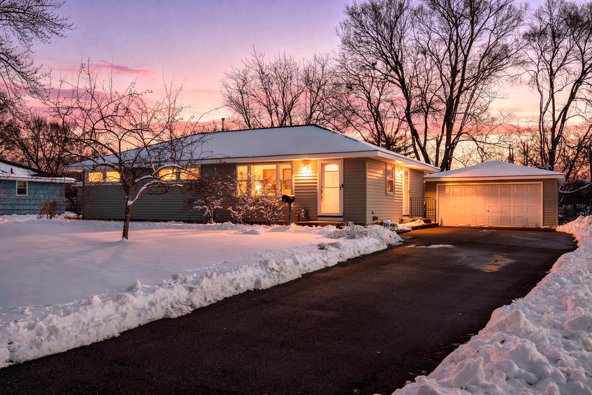 View of Residential at 9701 Oakland Avenue, Bloomington MN 55420, Bloomington - Mike Wilen | Minnesota Team Real Estate