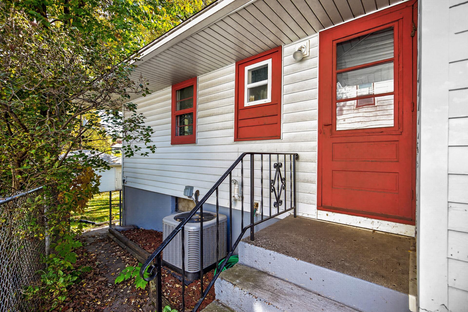View of Residential at 4601 2 1/2 Street, Fridley MN 55421, Fridley (13 of 14) - Mike Wilen | Minnesota Team Real Estate
