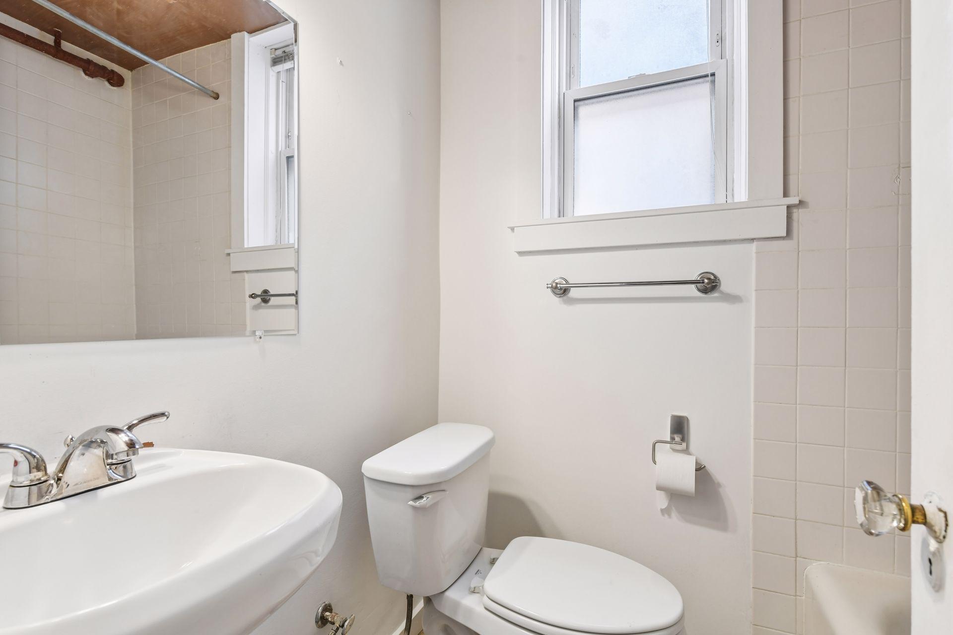 View of Residential at 522 Ridgewood Avenue #9, Minneapolis MN 55403, Minneapolis (21 of 22) - Mike Wilen | Minnesota Team Real Estate