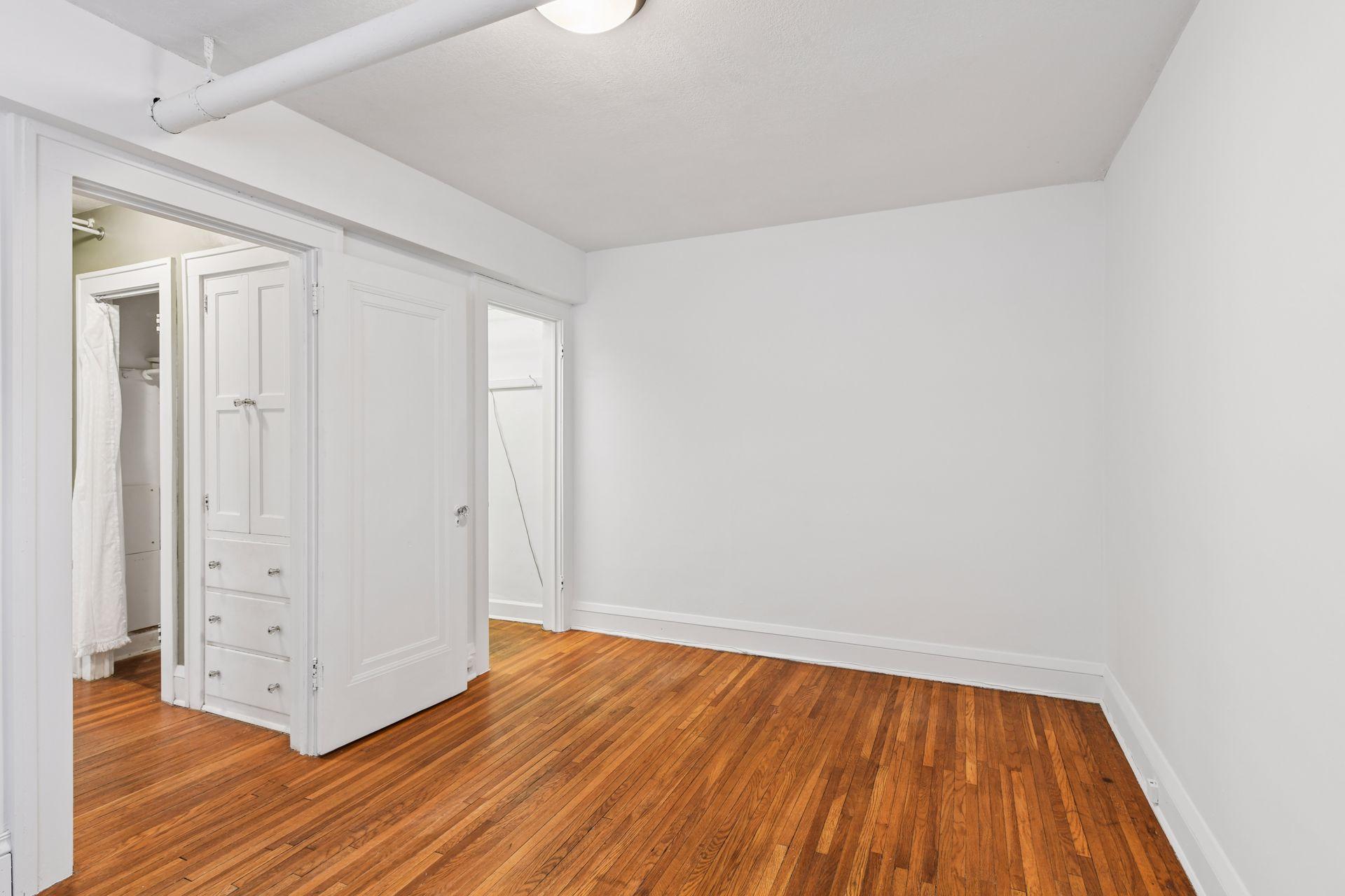 View of Residential at 522 Ridgewood Avenue #9, Minneapolis MN 55403, Minneapolis (20 of 22) - Mike Wilen | Minnesota Team Real Estate
