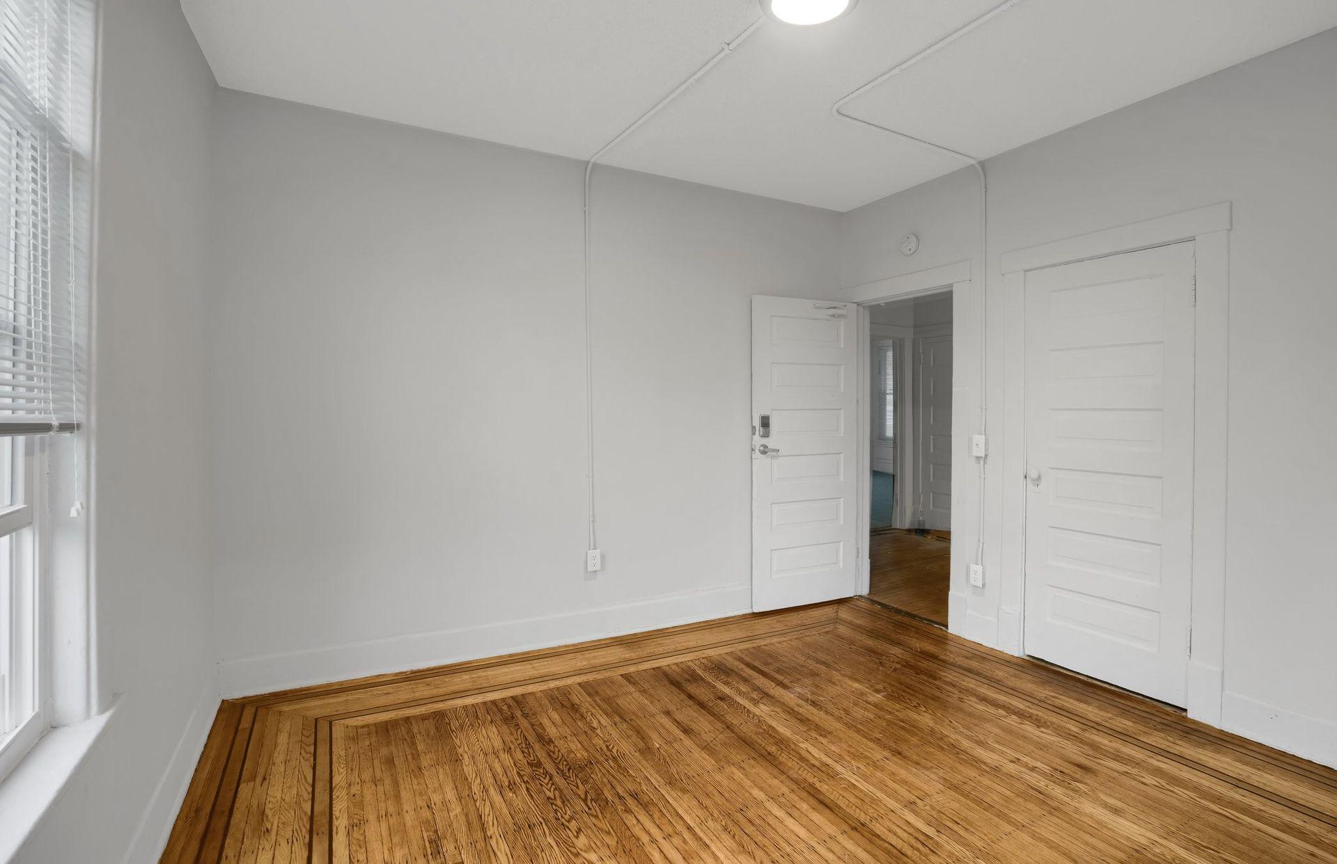 View of Residential Income at 1316 7th Street, Minneapolis MN 55414, Minneapolis (7 of 42) - Mike Wilen | Minnesota Team Real Estate