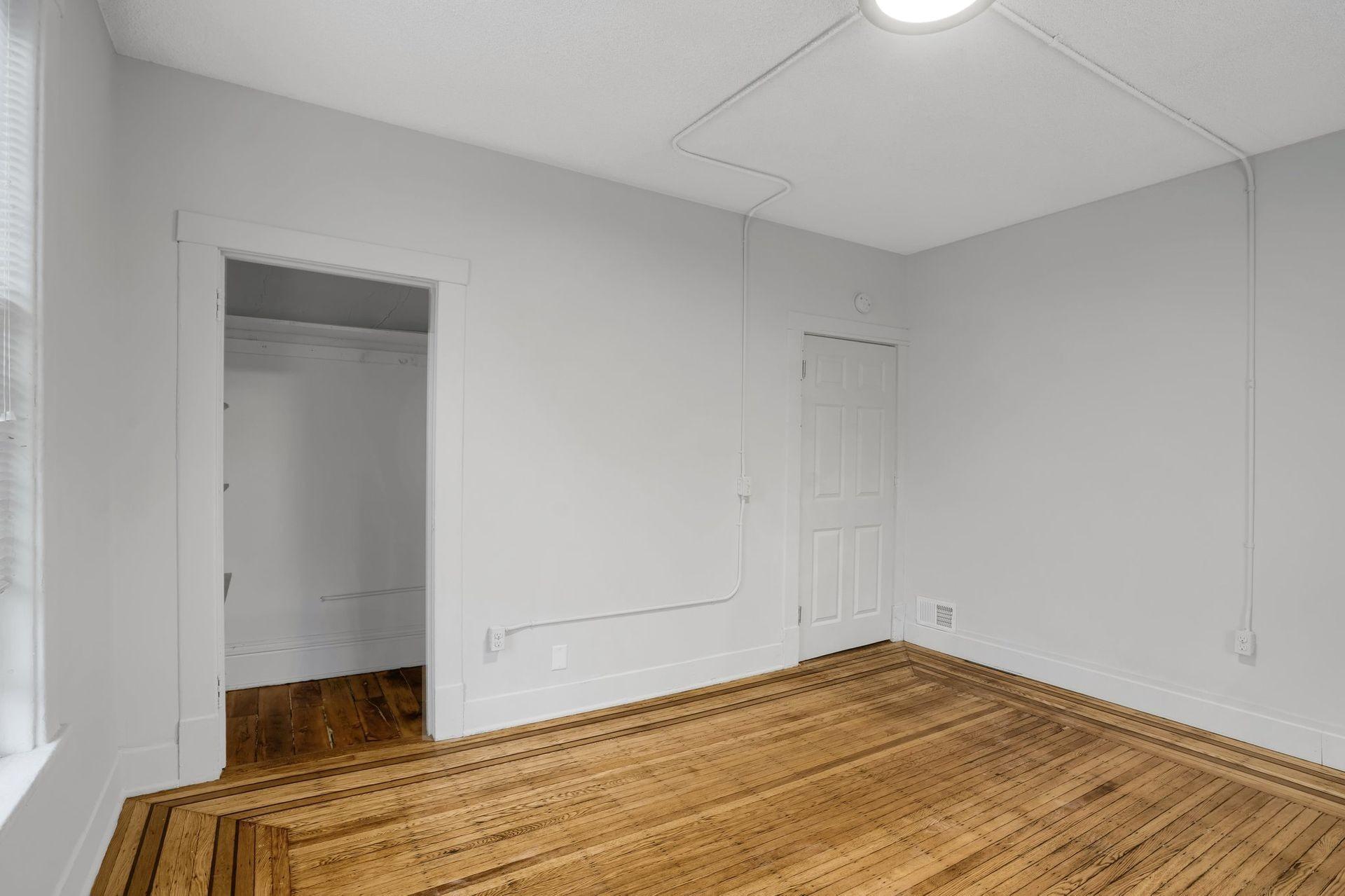 View of Residential Income at 1316 7th Street, Minneapolis MN 55414, Minneapolis (14 of 42) - Mike Wilen | Minnesota Team Real Estate