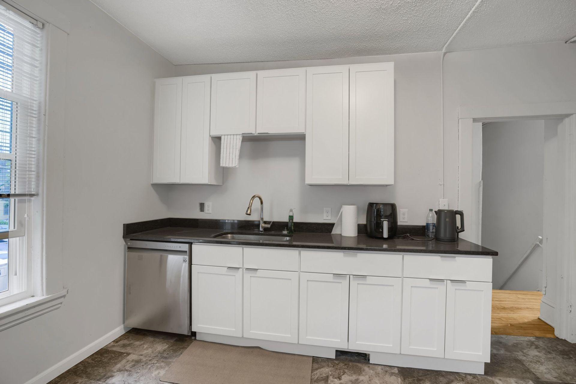View of Residential Income at 1316 7th Street, Minneapolis MN 55414, Minneapolis (11 of 42) - Mike Wilen | Minnesota Team Real Estate