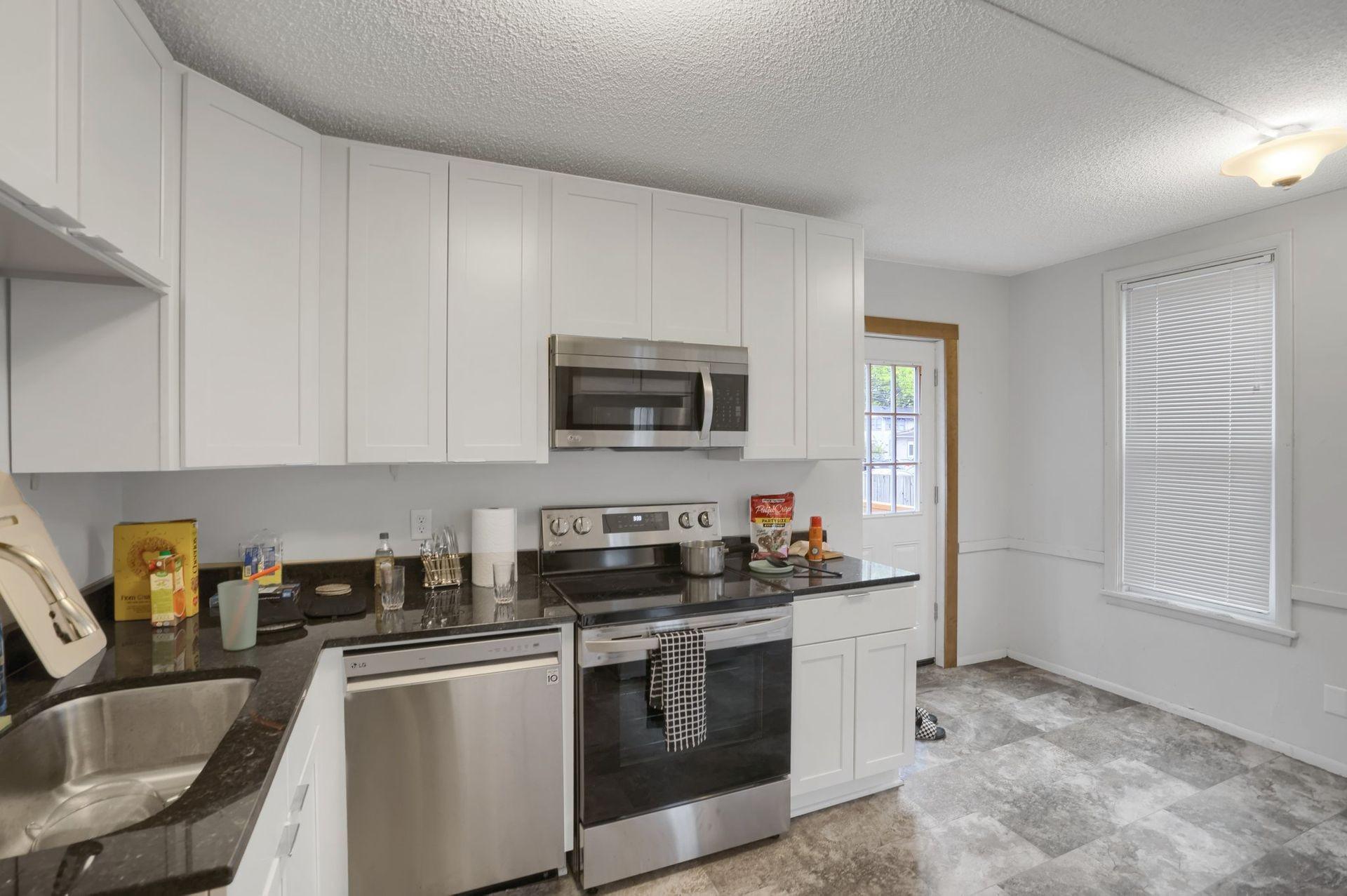 View of Residential Income at 1316 7th Street, Minneapolis MN 55414, Minneapolis (8 of 42) - Mike Wilen | Minnesota Team Real Estate
