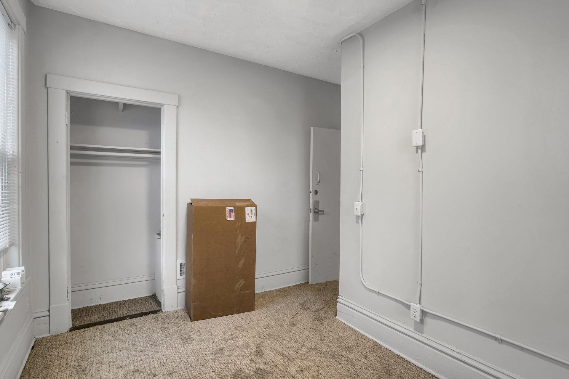 View of Residential Income at 1316 7th Street, Minneapolis MN 55414, Minneapolis (30 of 42) - Mike Wilen | Minnesota Team Real Estate