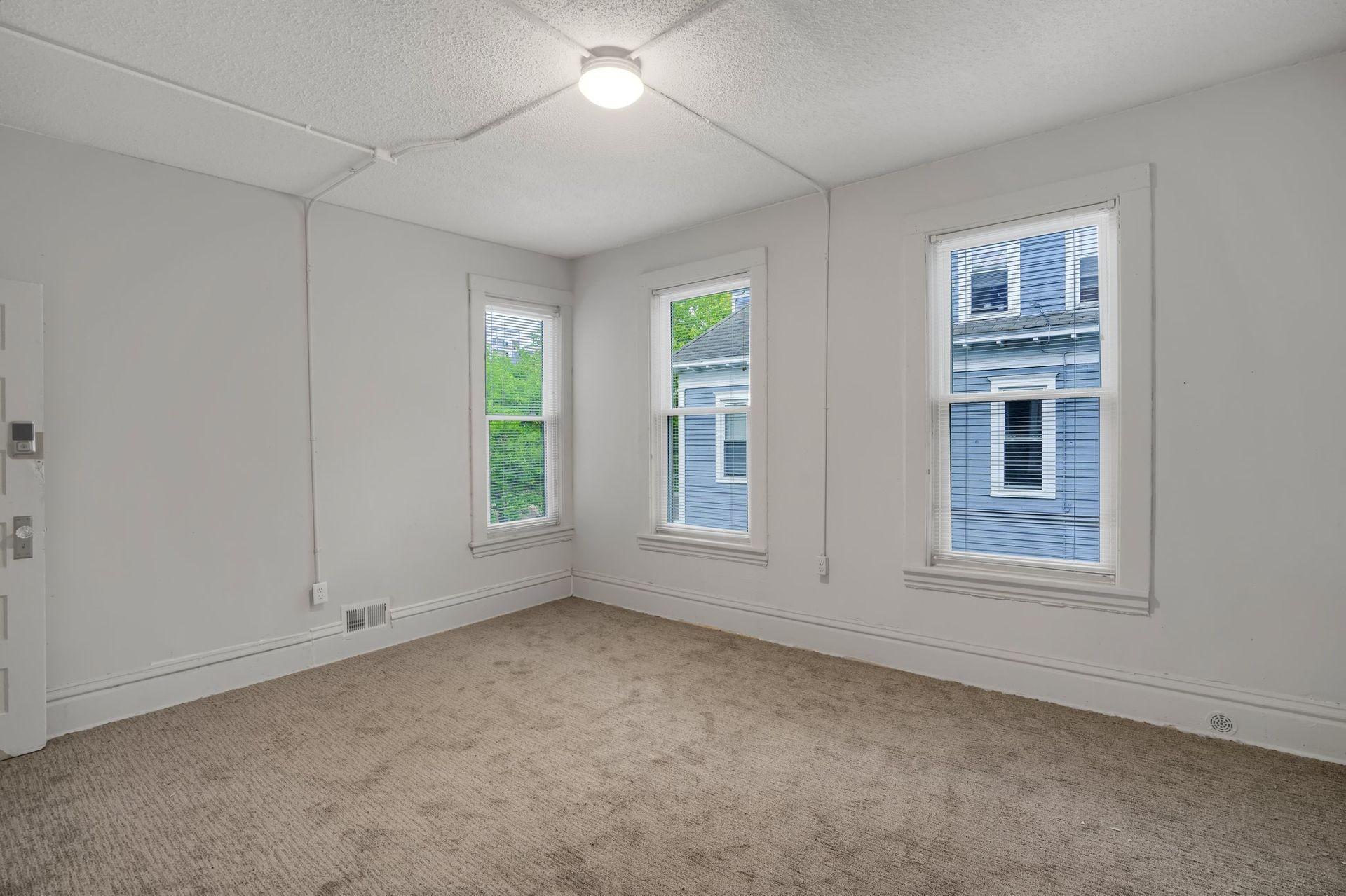 View of Residential Income at 1316 7th Street, Minneapolis MN 55414, Minneapolis (26 of 42) - Mike Wilen | Minnesota Team Real Estate