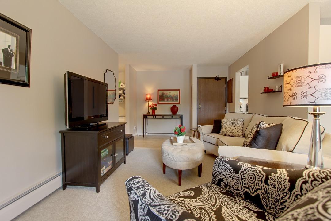 View of Residential at 7401 101st Street #121, Bloomington MN 55438, Bloomington (14 of 37) - Mike Wilen | Minnesota Team Real Estate