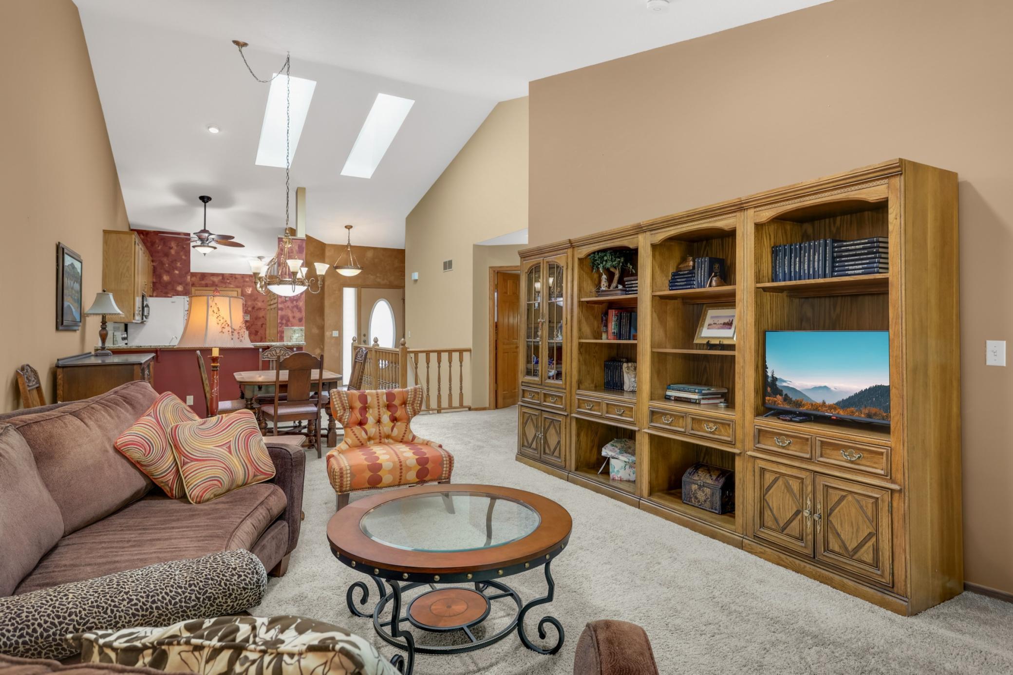 View of Residential at 14589 Embassy Avenue, Apple Valley MN 55124, Apple Valley (13 of 32) - Mike Wilen | Minnesota Team Real Estate