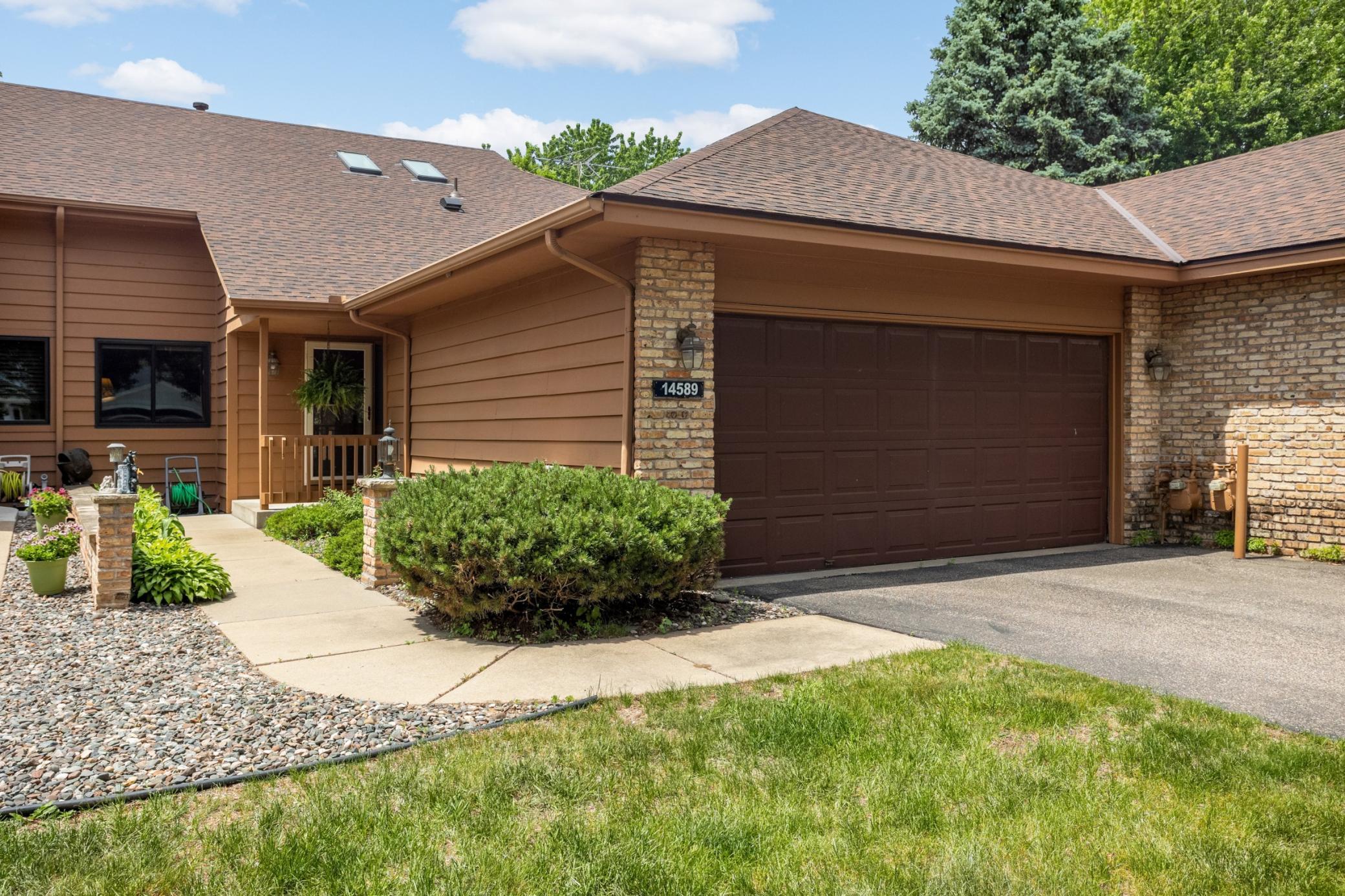 View of (TH) Side x Side at 14589 Embassy Avenue, Apple Valley - Mike Wilen | Minnesota Team Real Estate