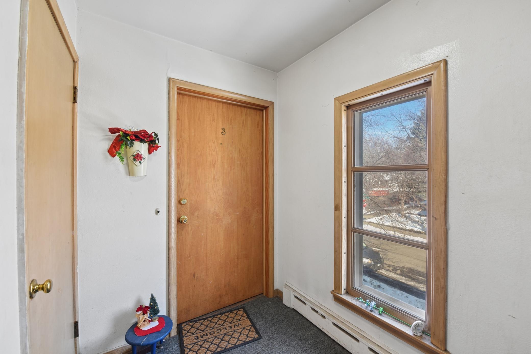 View of Commercial Sale at 644 Sherwood Avenue, Saint Paul MN 55106, Saint Paul (8 of 15) - Mike Wilen | Minnesota Team Real Estate