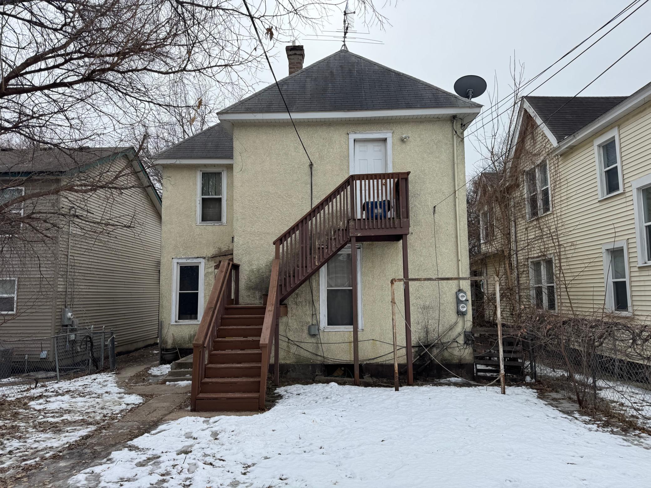 View of Residential Income at 895 Edmund Avenue, Saint Paul MN 55104, Saint Paul - Mike Wilen | Minnesota Team Real Estate