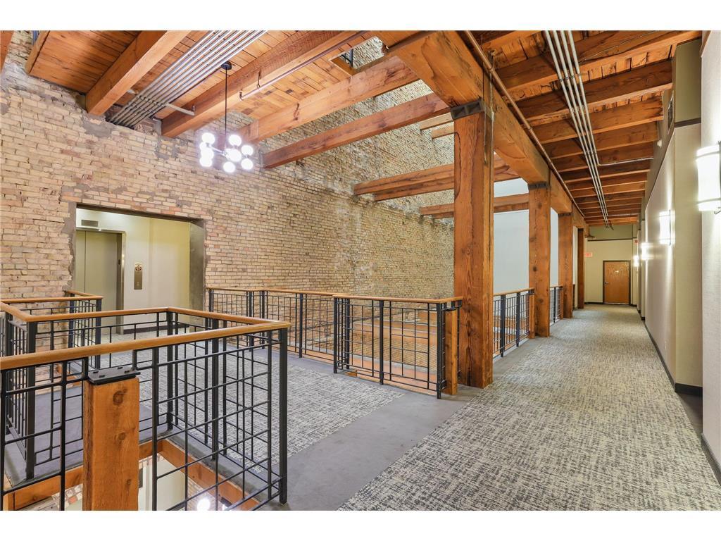 View of Residential at 400 1st Street #614, Minneapolis MN 55401, Minneapolis (18 of 29) - Mike Wilen | Minnesota Team Real Estate