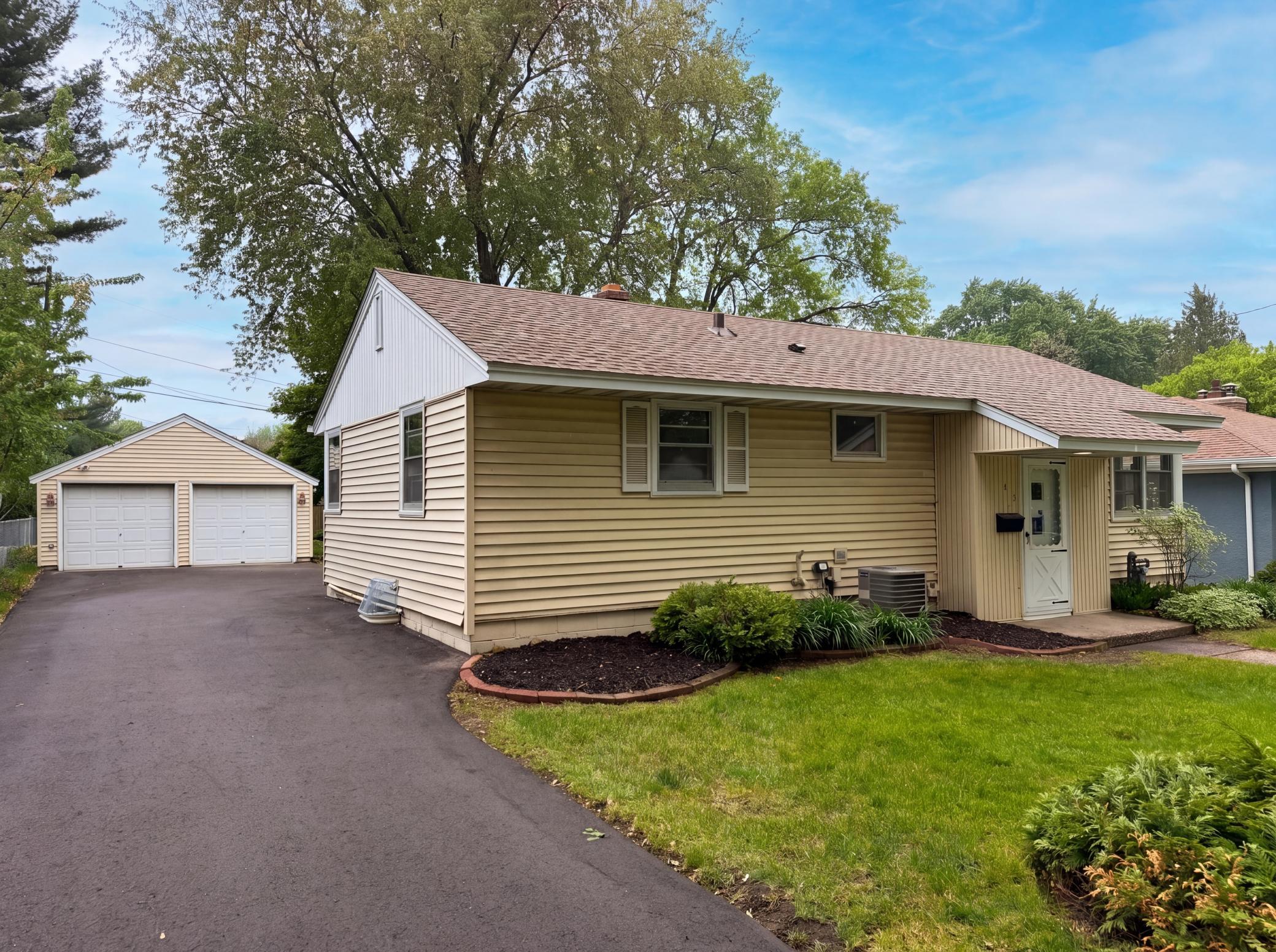 View of Residential at 973 Bidwell Street, West Saint Paul MN 55118, West Saint Paul (23 of 27) - Mike Wilen | Minnesota Team Real Estate