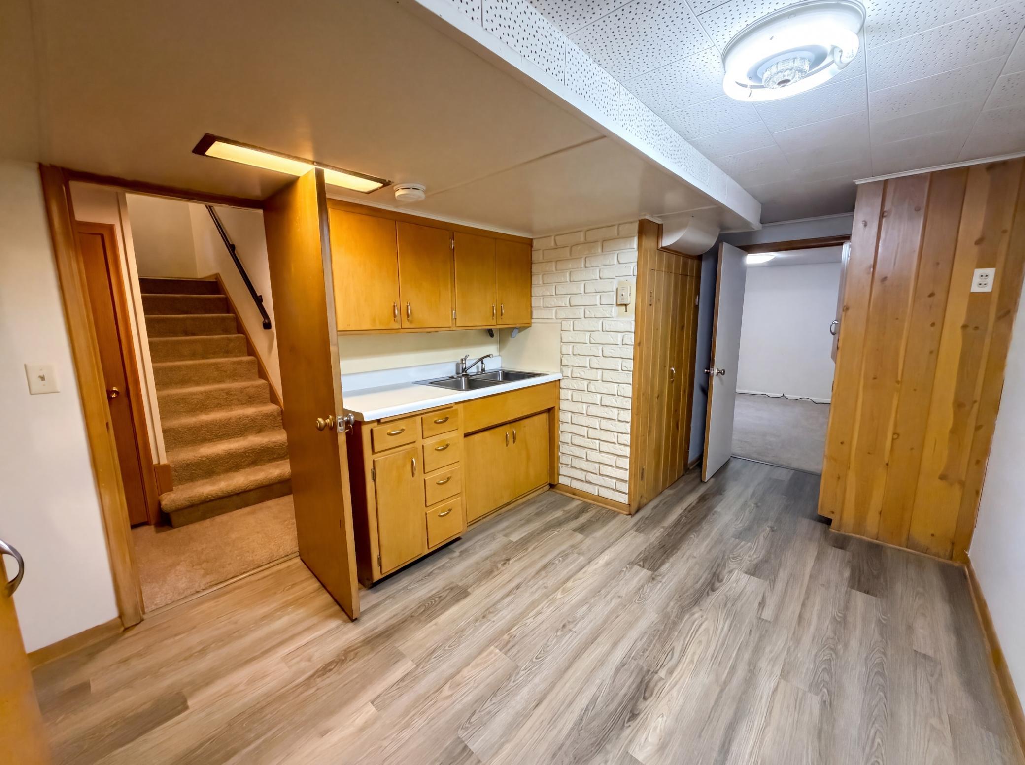 View of Residential at 973 Bidwell Street, West Saint Paul MN 55118, West Saint Paul (19 of 27) - Mike Wilen | Minnesota Team Real Estate