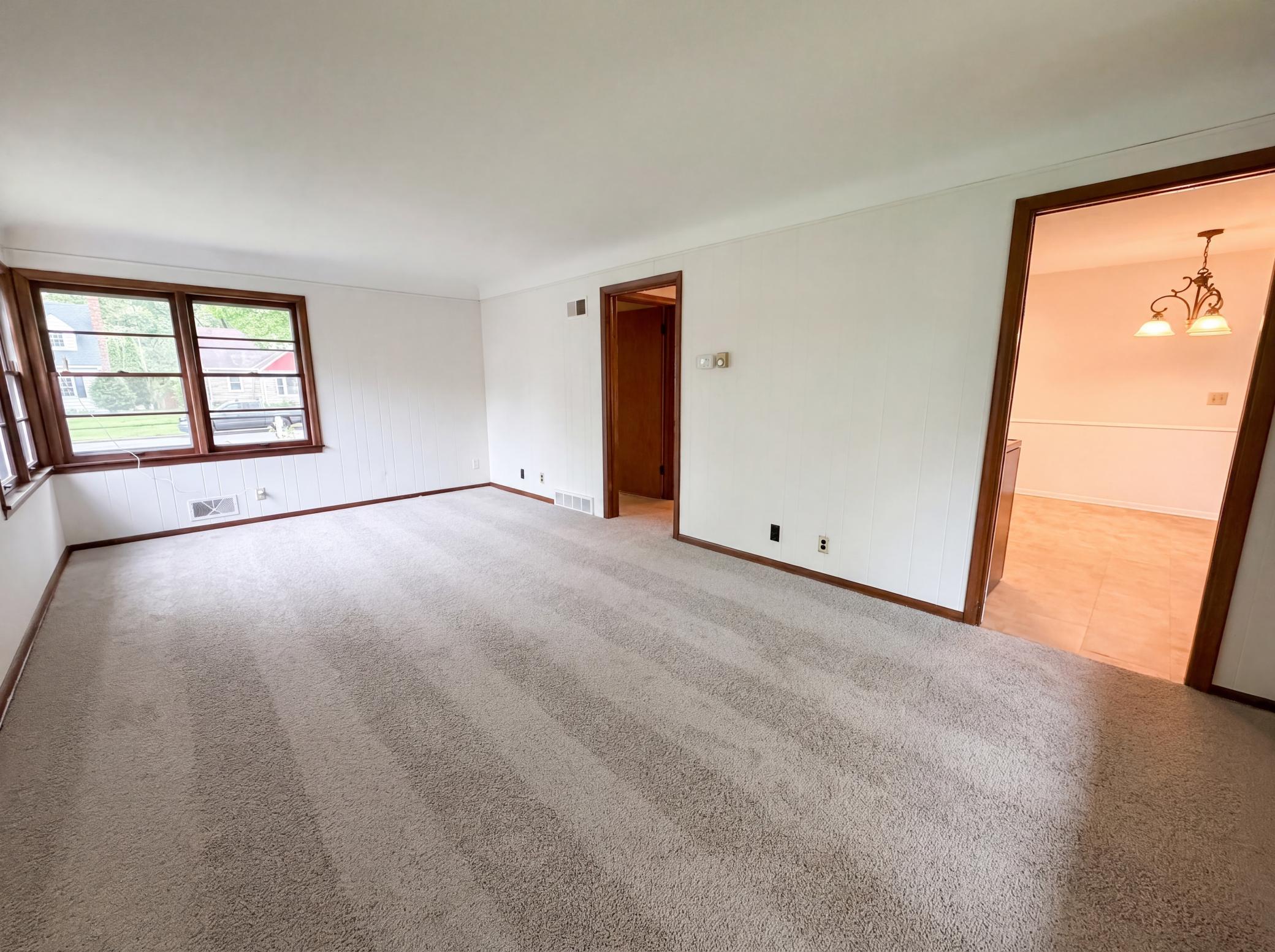 View of Residential at 973 Bidwell Street, West Saint Paul MN 55118, West Saint Paul (12 of 27) - Mike Wilen | Minnesota Team Real Estate
