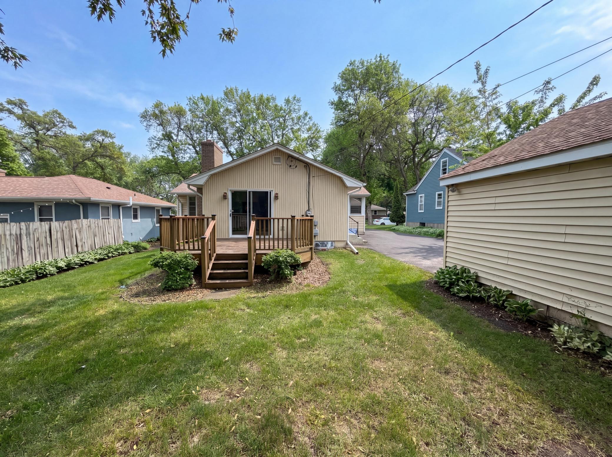 View of Residential at 973 Bidwell Street, West Saint Paul MN 55118, West Saint Paul (5 of 27) - Mike Wilen | Minnesota Team Real Estate