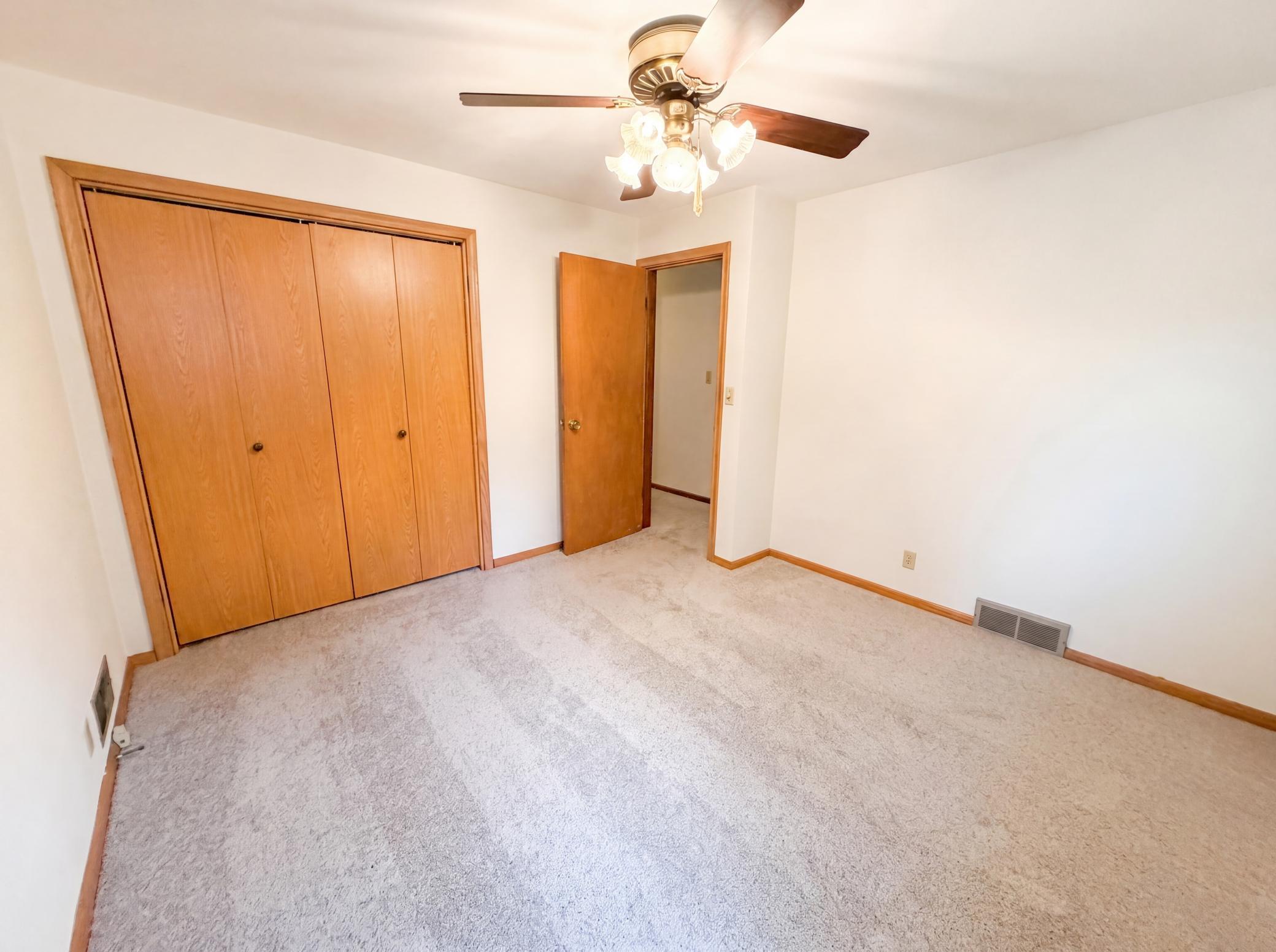 View of Residential at 973 Bidwell Street, West Saint Paul MN 55118, West Saint Paul (4 of 27) - Mike Wilen | Minnesota Team Real Estate