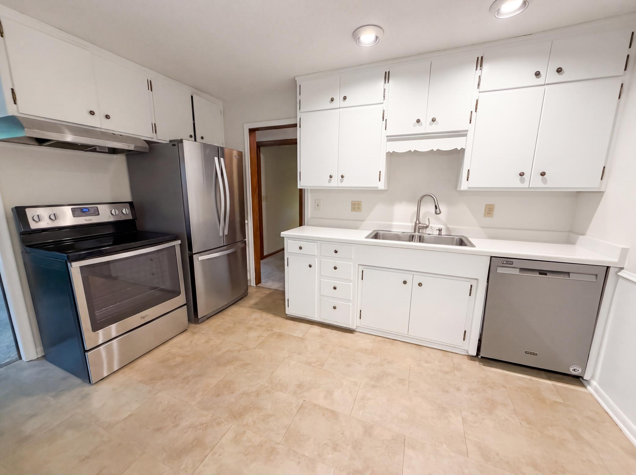View of Residential at 973 Bidwell Street, West Saint Paul MN 55118, West Saint Paul (2 of 27) - Mike Wilen | Minnesota Team Real Estate