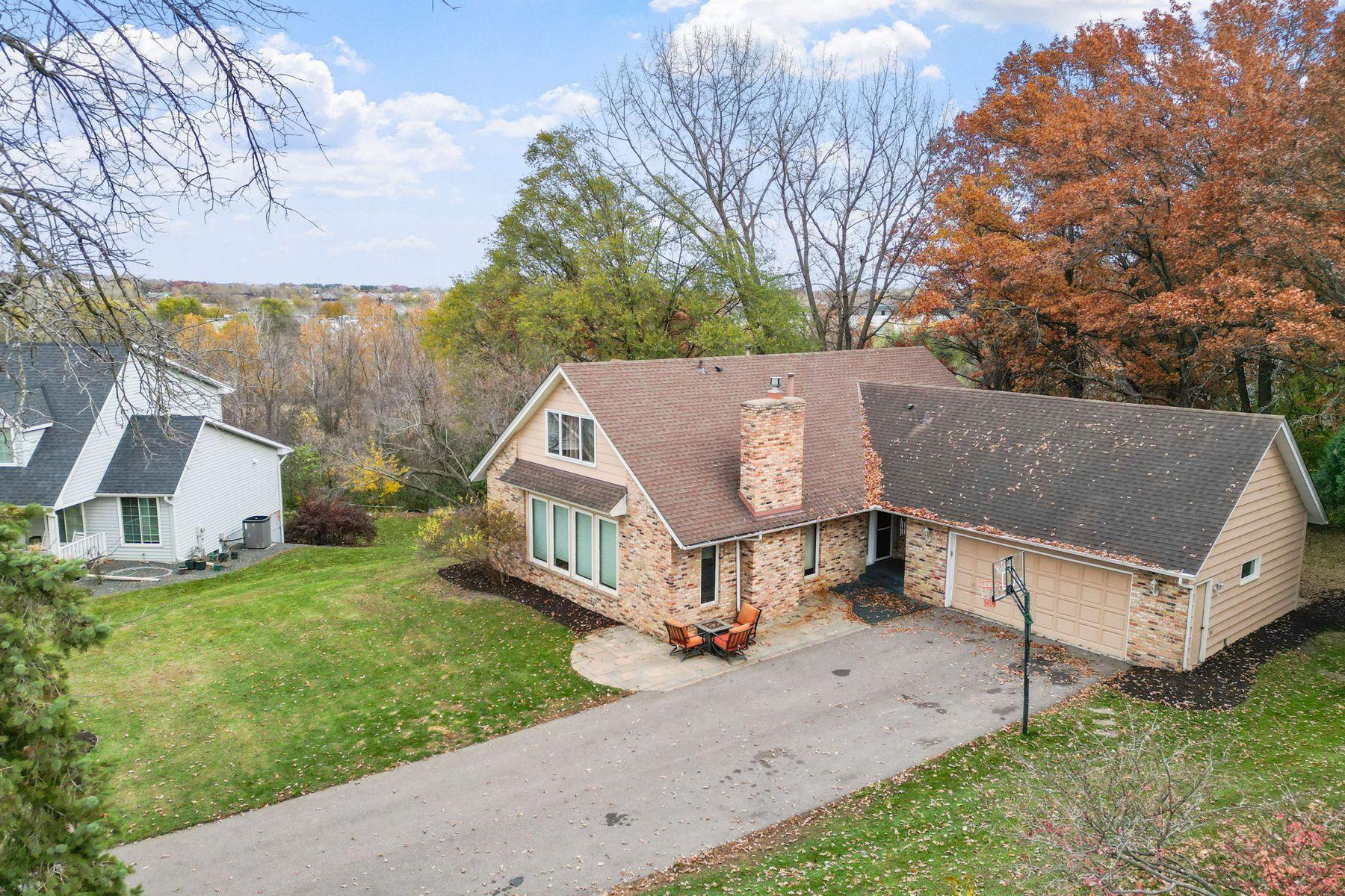 View of Residential at 71 Deer Hills Court, North Oaks MN 55127, North Oaks (34 of 36) - Mike Wilen | Minnesota Team Real Estate