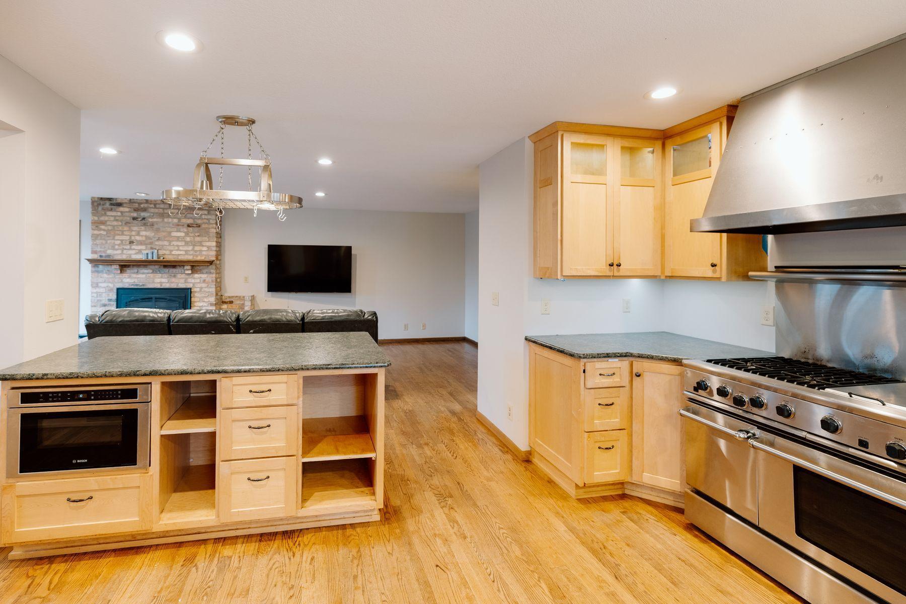 View of Residential at 71 Deer Hills Court, North Oaks MN 55127, North Oaks (11 of 36) - Mike Wilen | Minnesota Team Real Estate