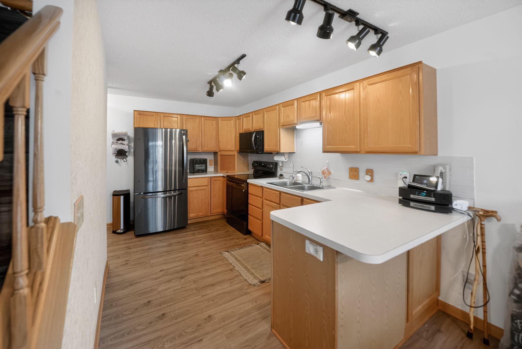 View of Residential at 7040 49th Street, Oakdale MN 55128, Oakdale (13 of 29) - Mike Wilen | Minnesota Team Real Estate