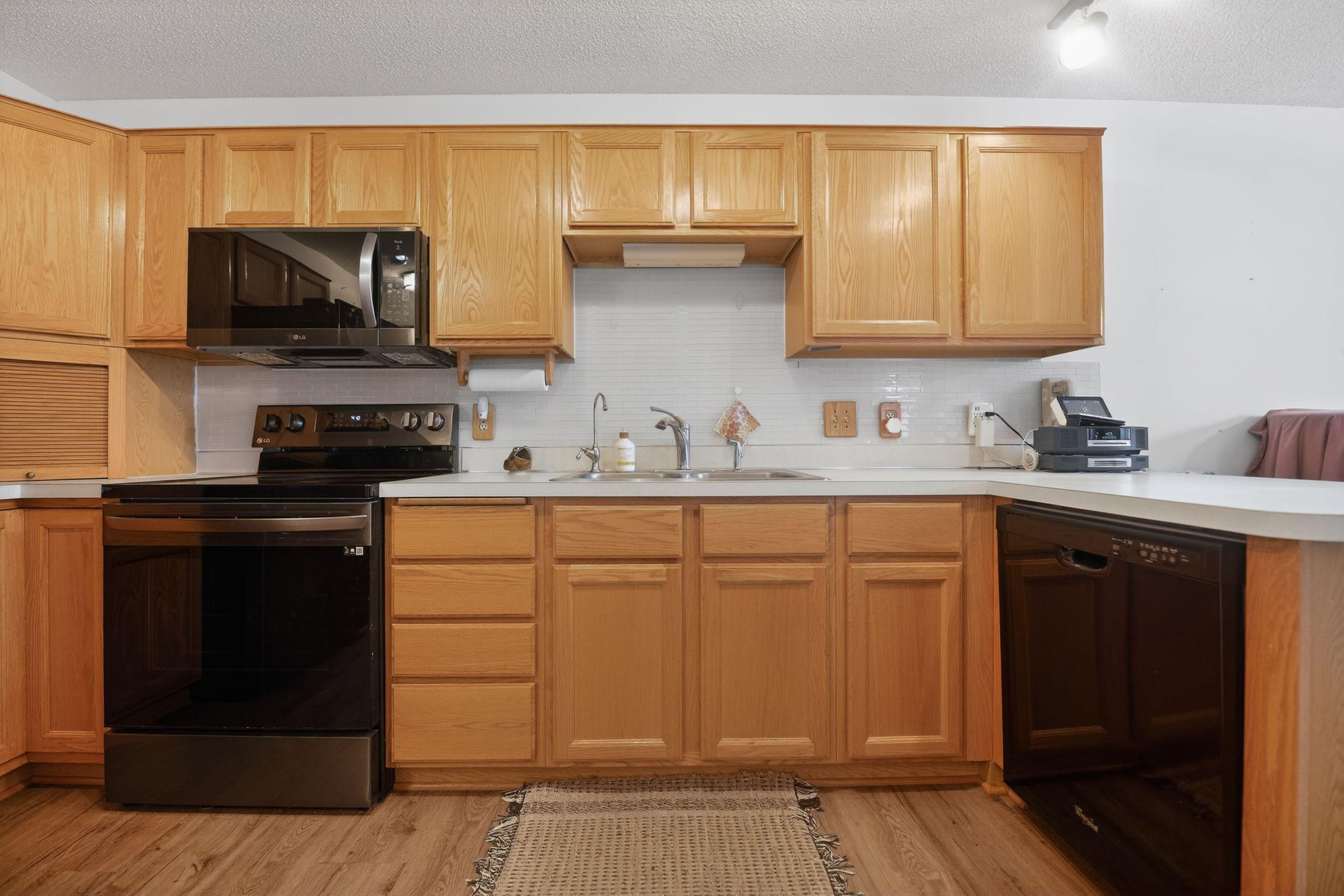 View of Residential at 7040 49th Street, Oakdale MN 55128, Oakdale (12 of 29) - Mike Wilen | Minnesota Team Real Estate