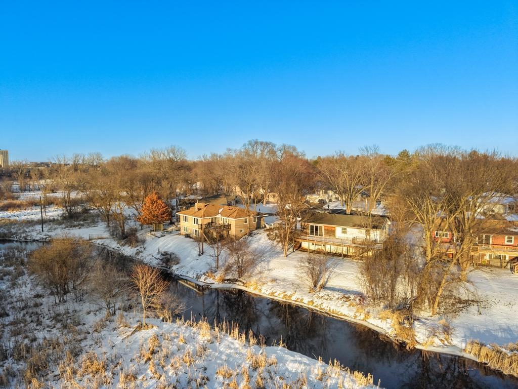 View of Residential at 5057 Nine Mile Creek Circle, Bloomington MN 55437, Bloomington - Mike Wilen | Minnesota Team Real Estate