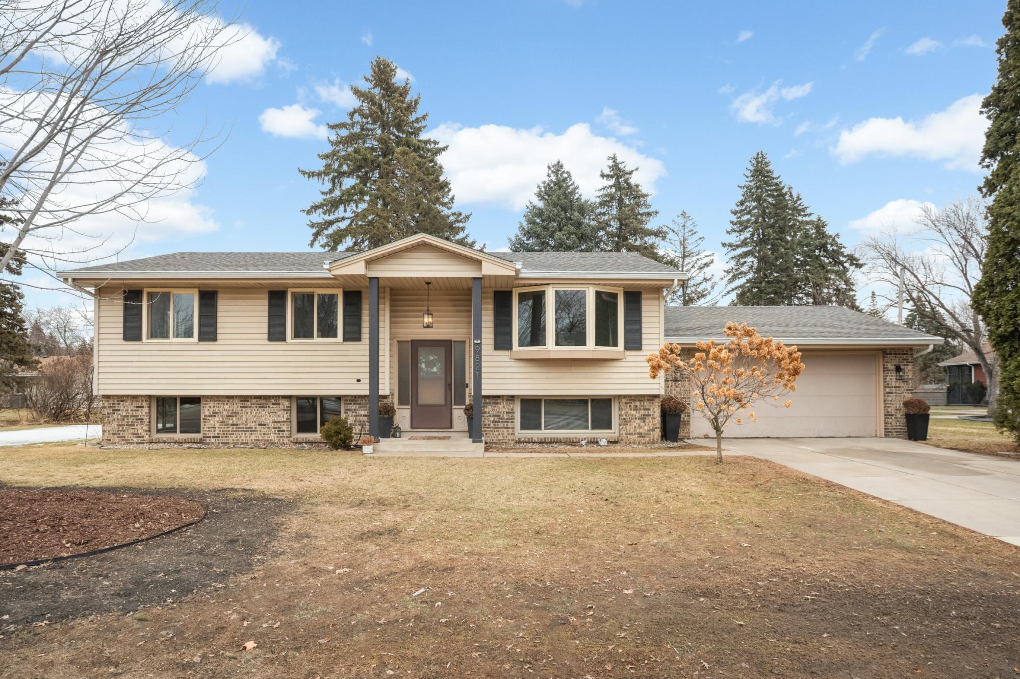 View of Residential at 9821 Xerxes Avenue, Bloomington MN 55431, Bloomington - Mike Wilen | Minnesota Team Real Estate