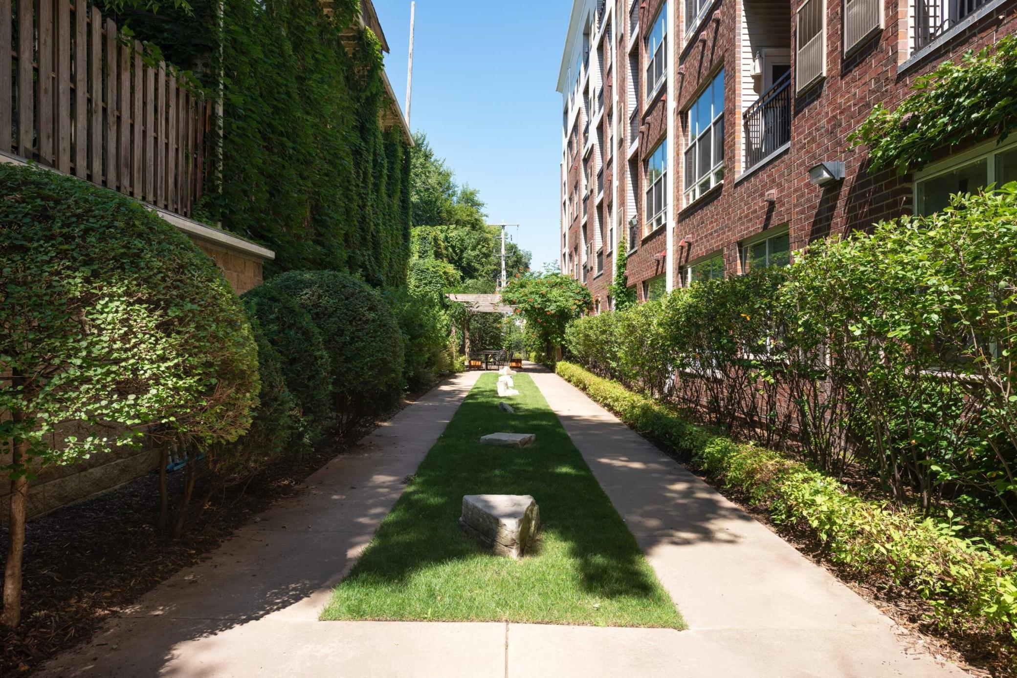 View of Residential at 301 Oak Grove Street #414, Minneapolis MN 55403, Minneapolis (37 of 50) - Mike Wilen | Minnesota Team Real Estate
