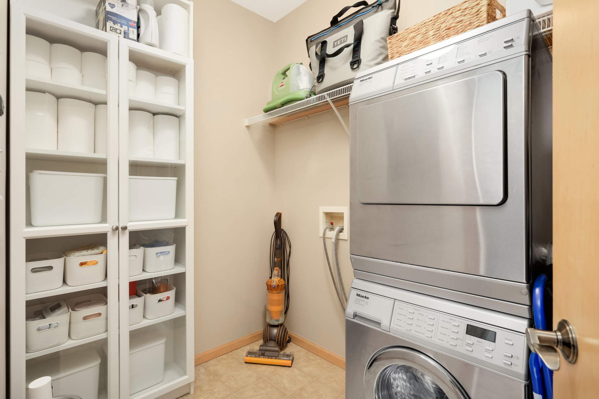 View of Residential at 301 Oak Grove Street #414, Minneapolis MN 55403, Minneapolis (23 of 50) - Mike Wilen | Minnesota Team Real Estate