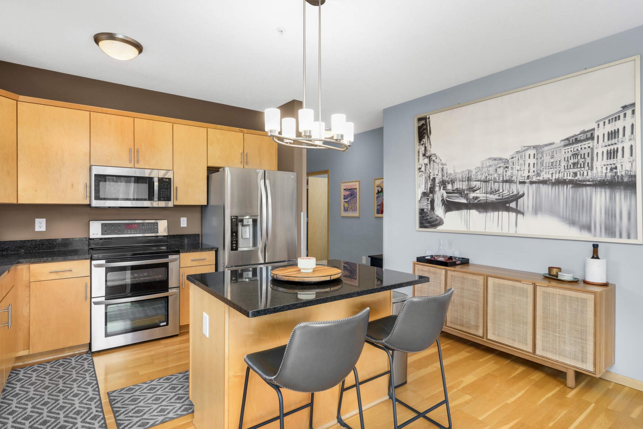View of Residential at 301 Oak Grove Street #414, Minneapolis MN 55403, Minneapolis (9 of 50) - Mike Wilen | Minnesota Team Real Estate