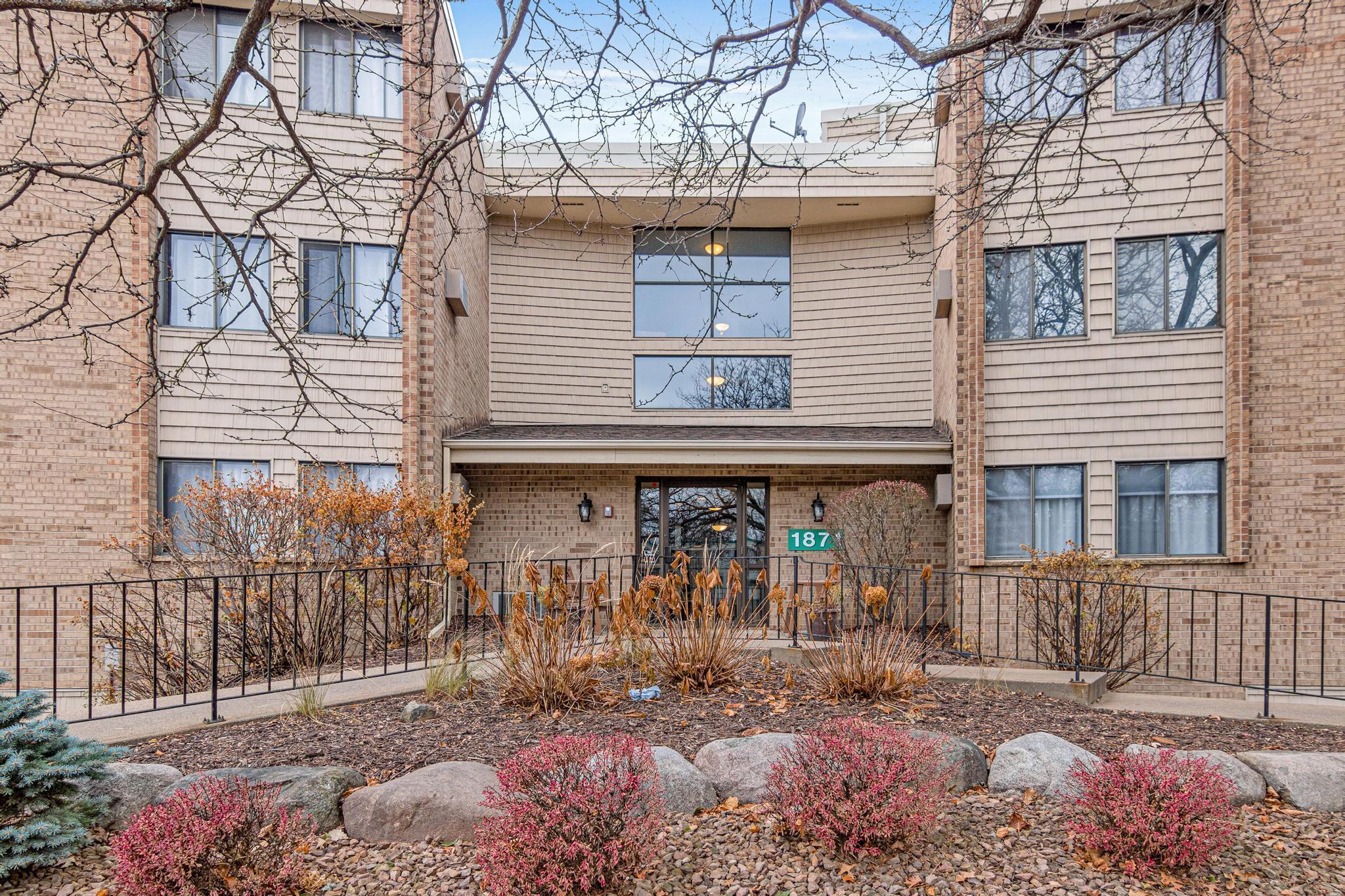 View of Residential at 1871 Silver Bell Road #309, Eagan MN 55122, Eagan (37 of 40) - Mike Wilen | Minnesota Team Real Estate