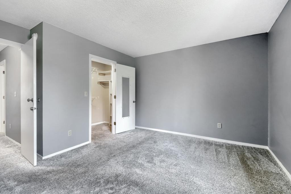 View of Residential at 2440 Crestwood Drive, North Saint Paul MN 55109, North Saint Paul (15 of 25) - Mike Wilen | Minnesota Team Real Estate