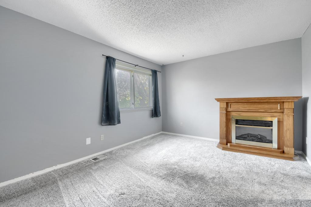 View of Residential at 2440 Crestwood Drive, North Saint Paul MN 55109, North Saint Paul (14 of 25) - Mike Wilen | Minnesota Team Real Estate