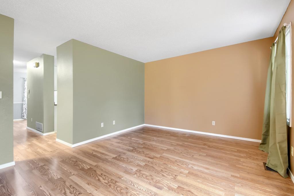 View of Residential at 2440 Crestwood Drive, North Saint Paul MN 55109, North Saint Paul (11 of 25) - Mike Wilen | Minnesota Team Real Estate