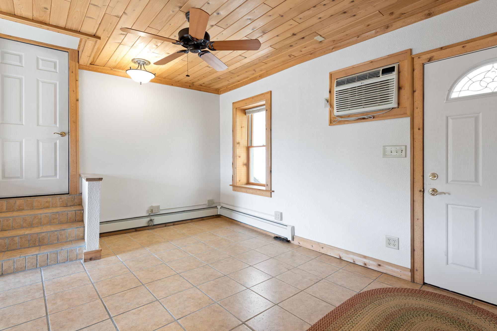 View of Residential Income at 138 Dwane Street, South Saint Paul MN 55075, South Saint Paul (23 of 41) - Mike Wilen | Minnesota Team Real Estate