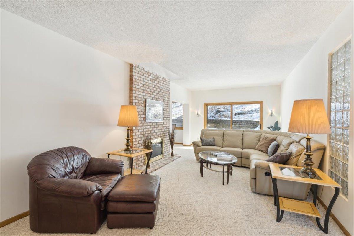 View of Residential at 1000 Heritage Lane, Orono MN 55391, Orono (7 of 53) - Mike Wilen | Minnesota Team Real Estate