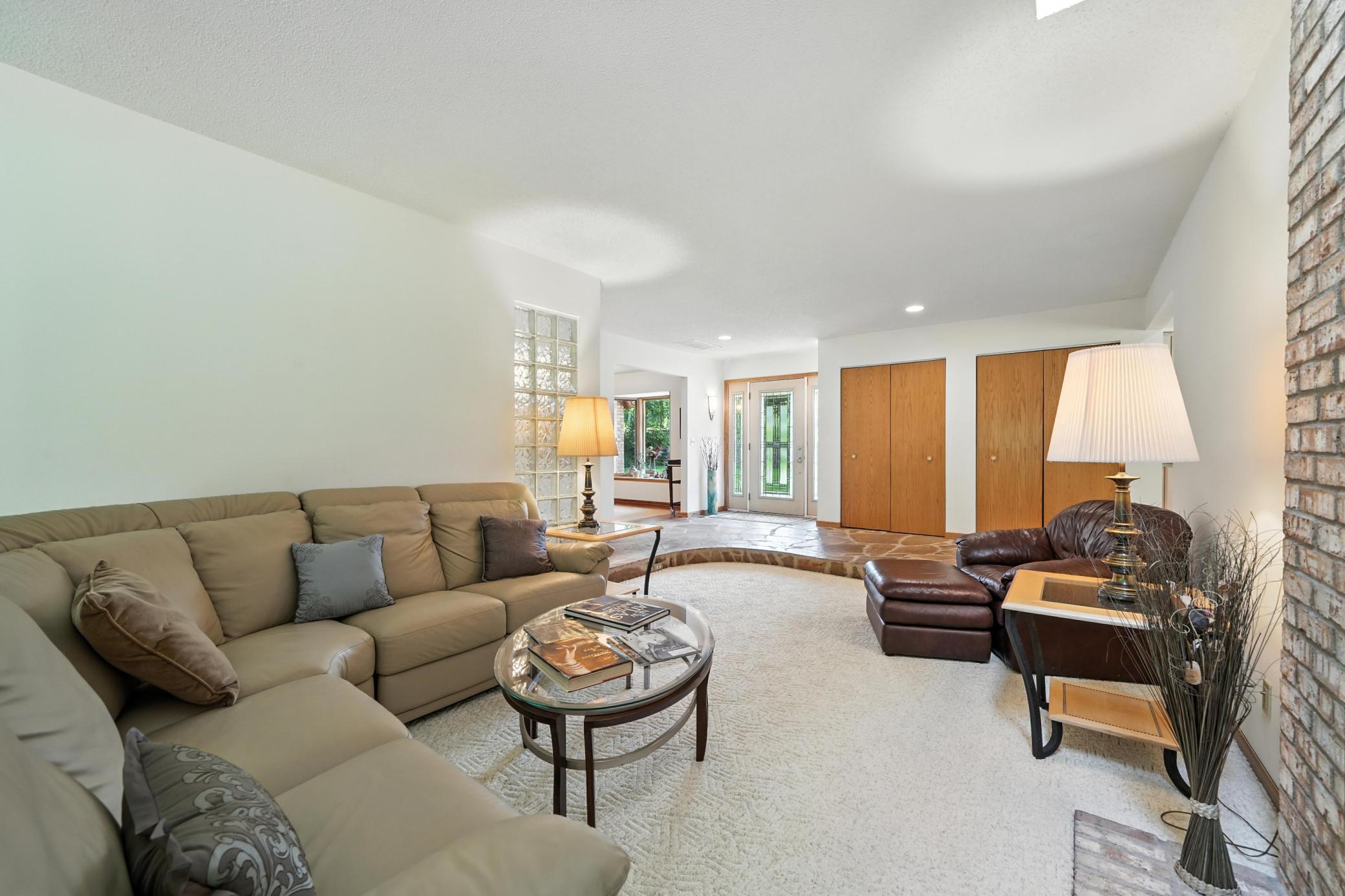 View of Residential at 1000 Heritage Lane, Orono MN 55391, Orono (8 of 53) - Mike Wilen | Minnesota Team Real Estate